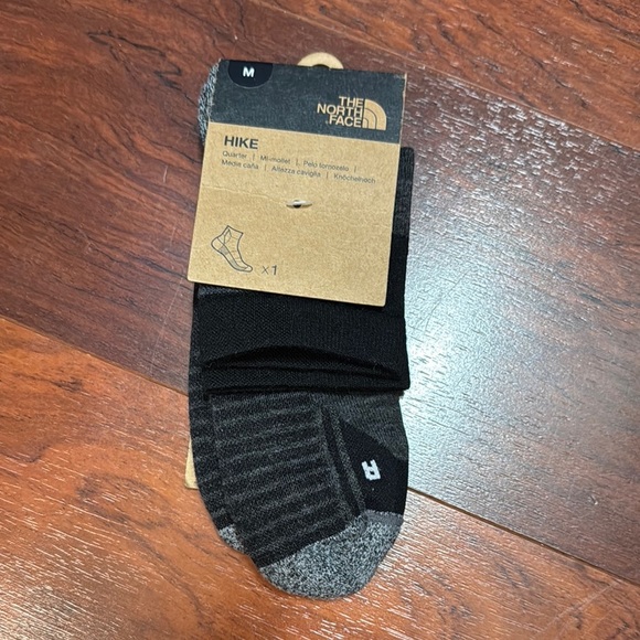 The North Face Men's Black Hiking Socks - Picture 1 of 3